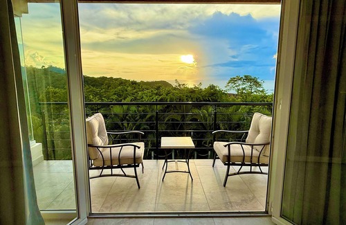 Pacific Marlin House | 6k Sq Ft of Luxury Mountain View’s over the Pacific Ocean in SJDS!