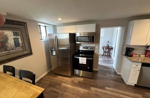 St. Charles Historic District Apartment | 6th street 101 - Walk to Main St