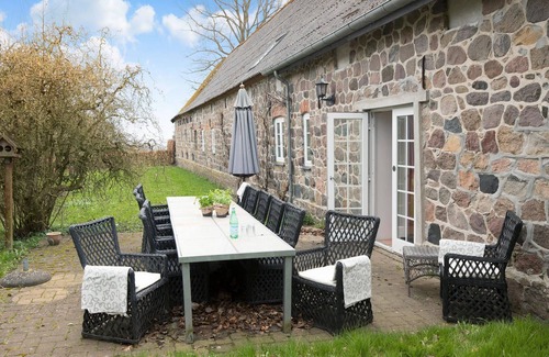 Ronde House | 7 bedroom awesome home in Rønde