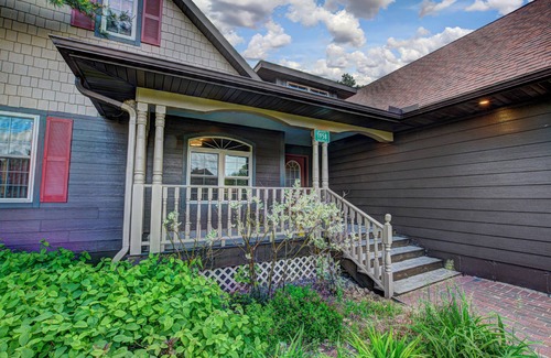 Eagle River House | 7 Bedroom house rental at Wild Eagle Lodge