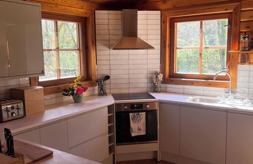 St Leonards House | 7 bedroom, Stunning Cottage with Hot-Tub & Cinema Room