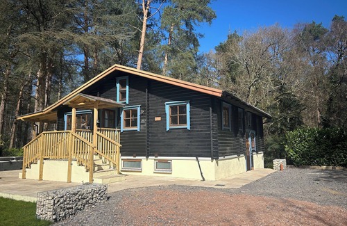 St Leonards House | 7 bedroom, Stunning Cottage with Hot-Tub & Cinema Room