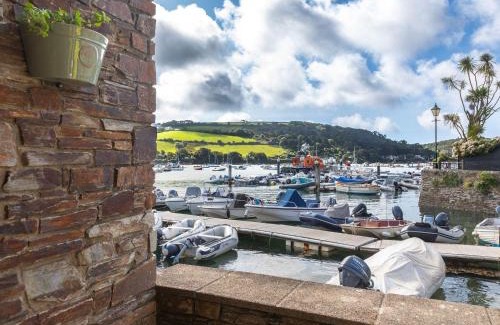 Salcombe House | 7 Island Quay