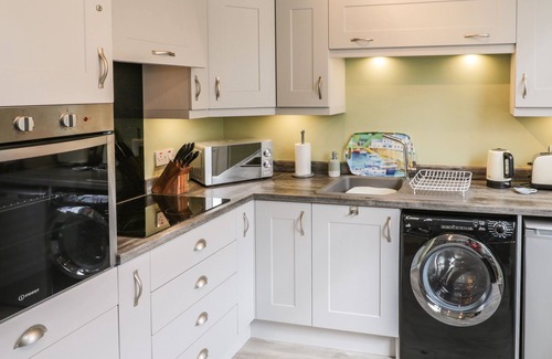 Hartlepool Cottage | 7 MARINE DRIVE, pet friendly, character holiday cottage in Hartlepool