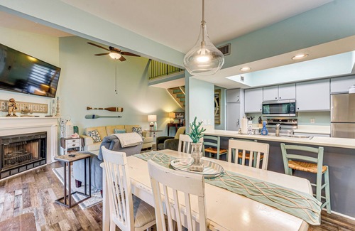 Orange Beach House | 7 Mi to The Wharf: Gem w/Beach Access