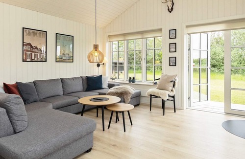 Bratten Strand House | 7 person holiday home in Jerup