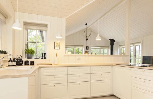 Bratten Strand House | 7 person holiday home in Jerup