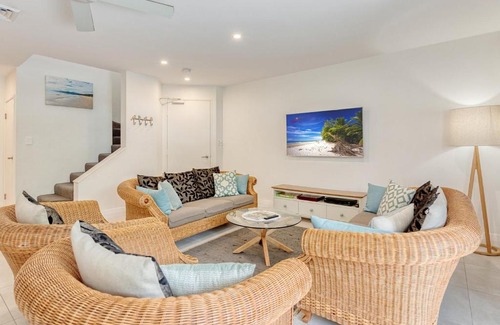 Port Douglas Apartment | 7 Plantation House