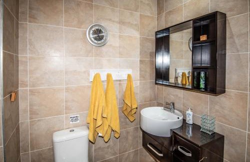 White River House | 7 Saint Andrew