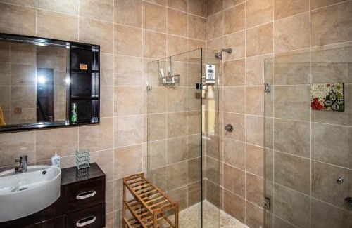 White River House | 7 Saint Andrew