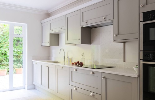 Salcombe Cottage | 7 St Elmo Court - an apartment that sleeps 4 guests in 2 bedrooms