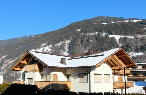 Zillertal Apartment | 70 m² Apartment ∙ 2 bedrooms ∙ 4 guests