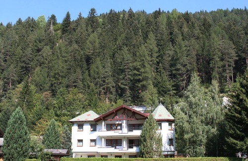 Pettneu am Arlberg Apartment | 70 m² Apartment ∙ 2 bedrooms ∙ 4 guests