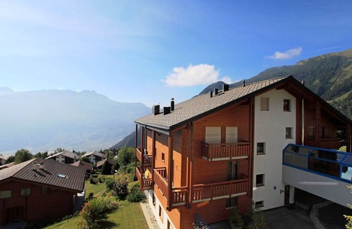 Ovronnaz Apartment | 70 m² Apartment ∙ 2 bedrooms ∙ 6 guests