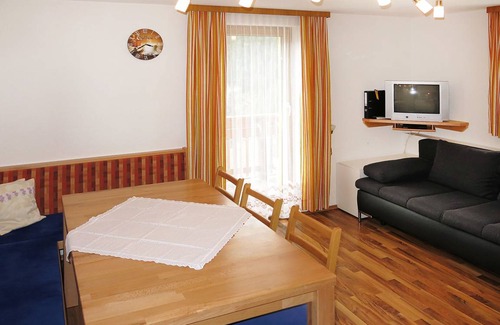 See Apartment | 70 m² Apartment ∙ 2 bedrooms ∙ 7 guests