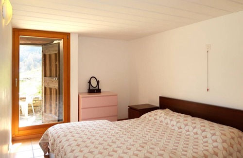 Acquarossa Apartment | 70 m² Apartment ∙ 2 bedrooms ∙ 6 guests