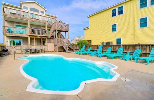 South Nags Head House | 7030 Explorers Beacon Oceanfront Pool & Hot Tub