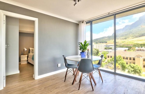 Observatory Apartment | 70c Winchester