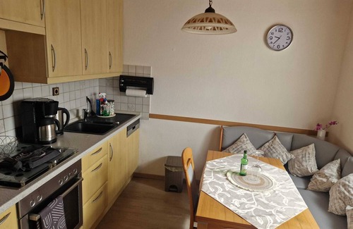 Zweckel Apartment | 70qm 3,5 Zimmer Wohnung mit Balkon Nähe Movie Park Veltins Arena