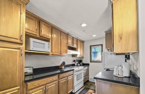 Dillon Condo | 73 m² Condo ∙ 2 bedrooms ∙ 4 guests