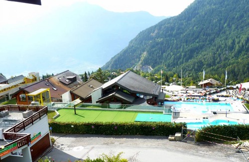 Ovronnaz Apartment | 75 m² Apartment ∙ 2 bedrooms ∙ 4 guests