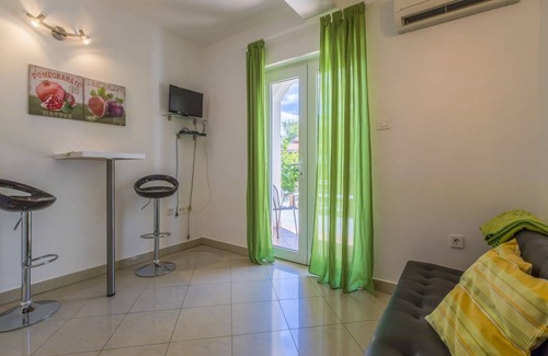 Jadranovo Apartment | 75 m² Apartment ∙ 3 bedrooms ∙ 6 guests