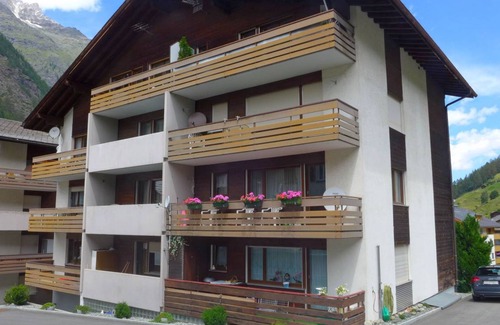 Taesch Apartment | 78 m² Apartment ∙ 2 bedrooms ∙ 5 guests