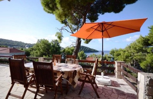 Brna Apartment | 78 m² Apartment ∙ 2 bedrooms ∙ 4 guests