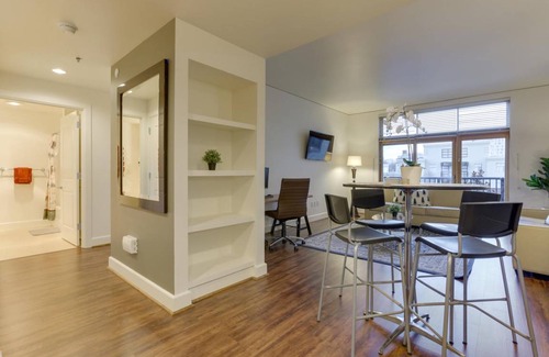 Pearl District Apartment | 79 m² Apartment ∙ 1 bedroom ∙ 3 guests