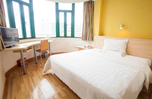 Chaoyang Hotel | 7Days Inn Beijing Sihui East Metro Station No.1