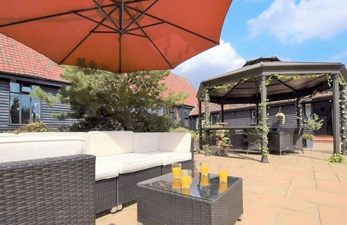 Needham Market Cottage | 8 bedroom accommodation in Badley, near Needham Market