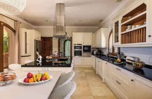 San Roque Villa | 8 bedroom luxury villa + sea, golf course and mountain views