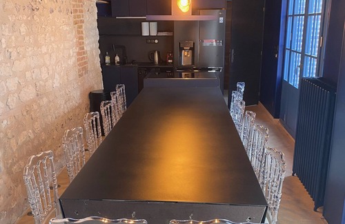 Les Andelys House | 8 Ch 7 Sb 14/18 adultes et 6/8 enf Piscine, Jacuzzi, Tennis éclairé, Basket