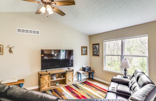 Dry Ridge House | 8 Mi to Ark Encounter Family Home with Deck and Grill