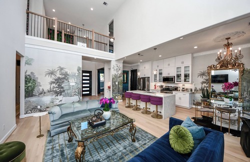 Southeast Houston House | 8 minutes to Downtown! 5BR New Build w/HotTub, Gazebo & Game Lounge w/PoolTable