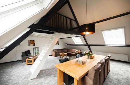 Winssen Apartment | 8 person apartment with heated swimmingpool Hoek van Winssen