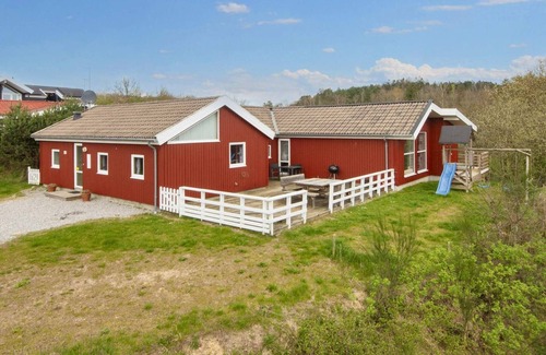 Lyngsbæk Strand House | 8 person holiday home in Ebeltoft