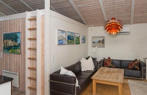 Fjellerup House | 8 person holiday home in Glesborg