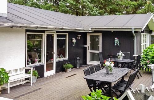 Hou House | 8 person holiday home in Hals-By Traum