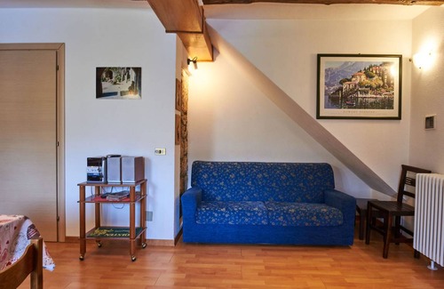 Claino Con Osteno Apartment | 80 m² Apartment ∙ 1 bedroom ∙ 4 guests