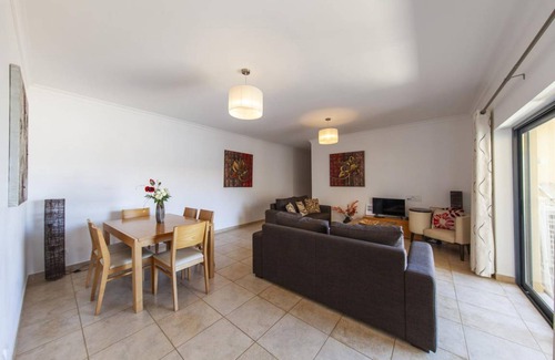 Lagos Apartment | 80 m² Apartment ∙ 2 bedrooms ∙ 5 guests