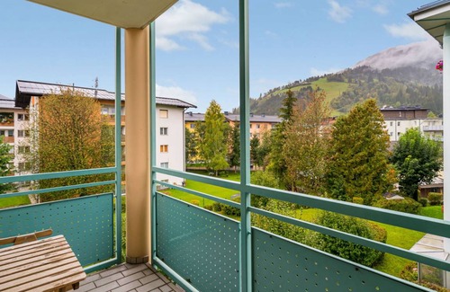 Schuttdorf Apartment | 80 m² Apartment ∙ 2 bedrooms ∙ 6 guests
