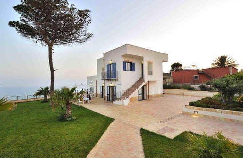 Realmonte Resort | 80 m² Resort ∙ 2 bedrooms ∙ 127 guests