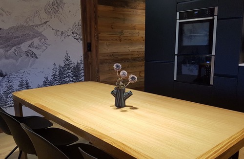 Jeux Apartment | 80 m2, ski in/out center Alpe d'huez, luxury 8p 3bdrm 3bathroom 3 terraces with fireplace SPOT