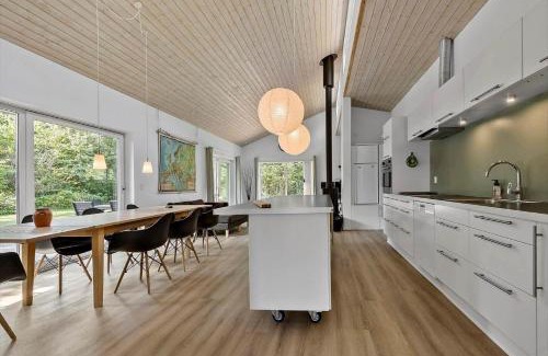 Ronde House | 84264-Ronde-Enebaervej-4