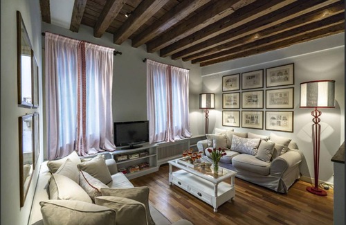 Dorsoduro Apartment | 85 m² Apartment ∙ 2 bedrooms ∙ 4 guests