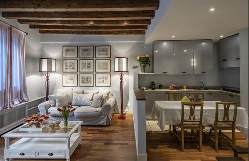 Dorsoduro Apartment | 85 m² Apartment ∙ 2 bedrooms ∙ 4 guests