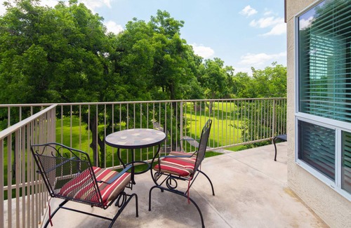 New Braunfels Condo | 87 m² Condo ∙ 2 bedrooms ∙ 6 guests