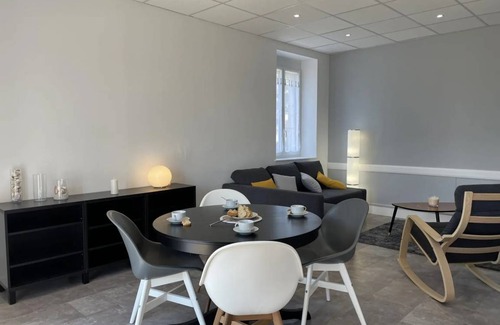 La Chabanne House | 87 m² House ∙ 2 bedrooms ∙ 4 guests