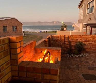 Buffalo Bay House | 87 Sand Street - Buffels bay